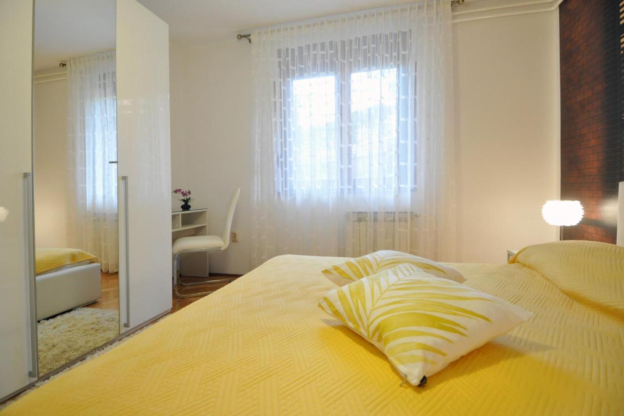 Apartman Lory Pula Exterior foto